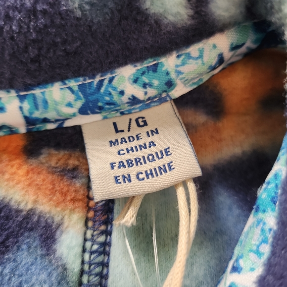 SOLD! Tommy Bahama 1/4 Zip Mock Coller Tropical pattern Fleece pullover- Size L - Picture 11 of 12